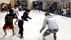 �L�b�Y���X�����O